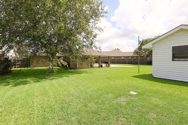 119 Victoria Dr, Houma, LA 70360