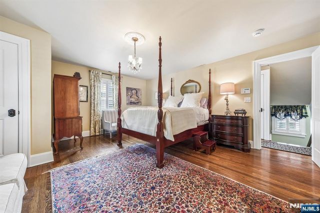 250 Ridge Road, Rutherford, NJ 07070