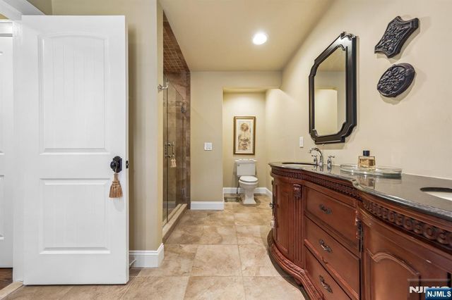 250 Ridge Road, Rutherford, NJ 07070