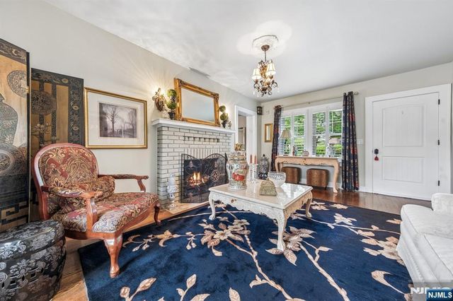250 Ridge Road, Rutherford, NJ 07070