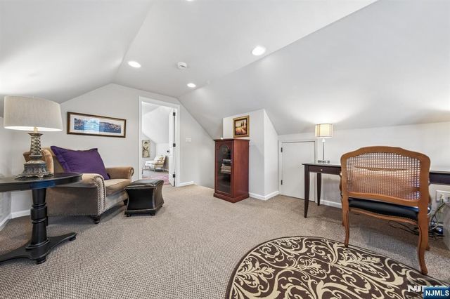 250 Ridge Road, Rutherford, NJ 07070