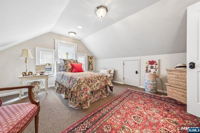 250 Ridge Road, Rutherford, NJ 07070