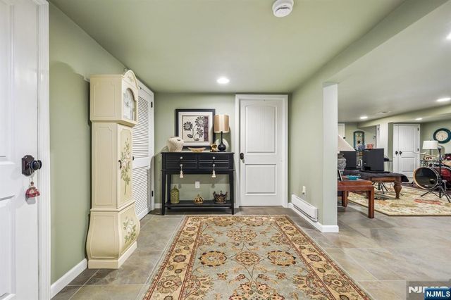 250 Ridge Road, Rutherford, NJ 07070
