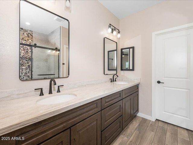 9520 W DEBBIE Place, Arizona City, AZ 85123