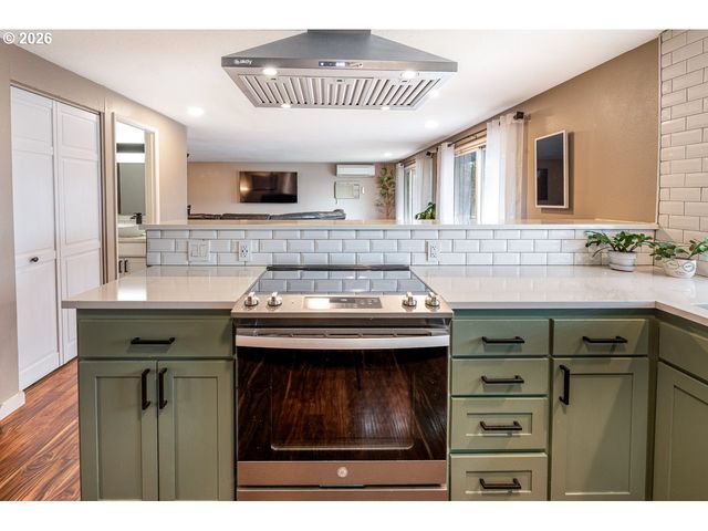 3423 W 25TH Ave, Eugene, OR 97405