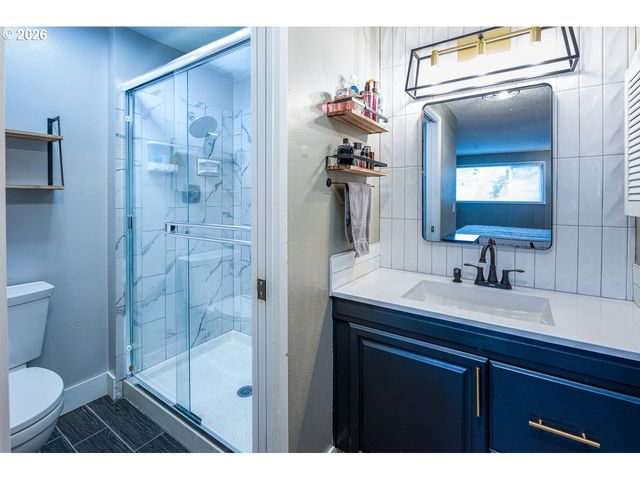 3423 W 25TH Ave, Eugene, OR 97405