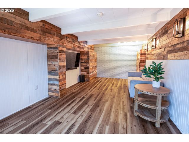 3423 W 25TH Ave, Eugene, OR 97405