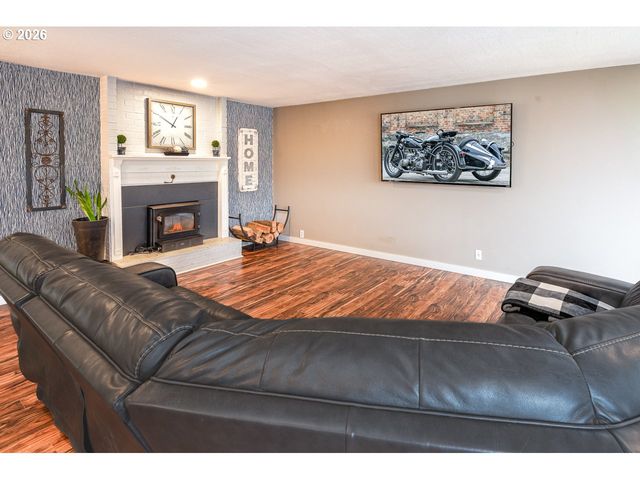 3423 W 25TH Ave, Eugene, OR 97405