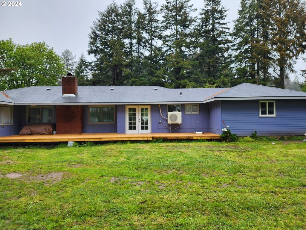 43460 NICHOLSON Dr, Port Orford, OR 97465