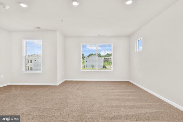 8129 BARTHOLOMEW CT, Baltimore, MD 21206
