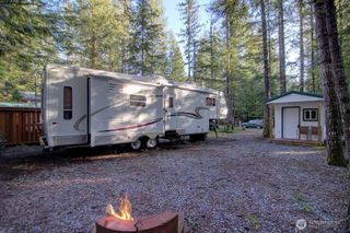 161 Christmas Tree Circle, Deming, WA 98244