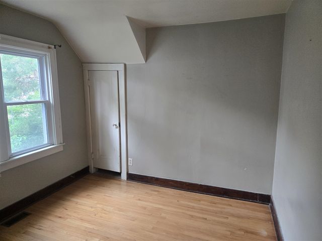 928 Maplegrove Avenue, Royal Oak, MI 48067
