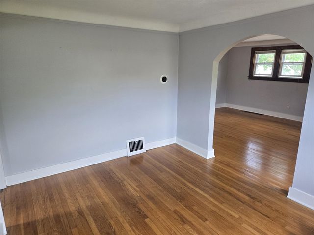 928 Maplegrove Avenue, Royal Oak, MI 48067