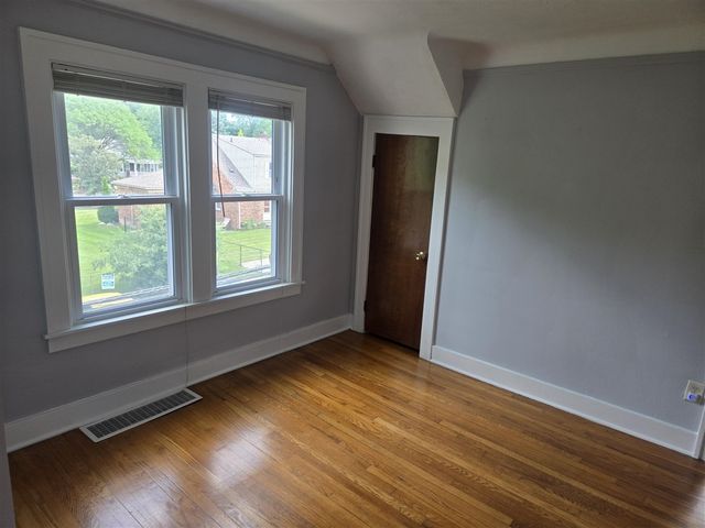 928 Maplegrove Avenue, Royal Oak, MI 48067