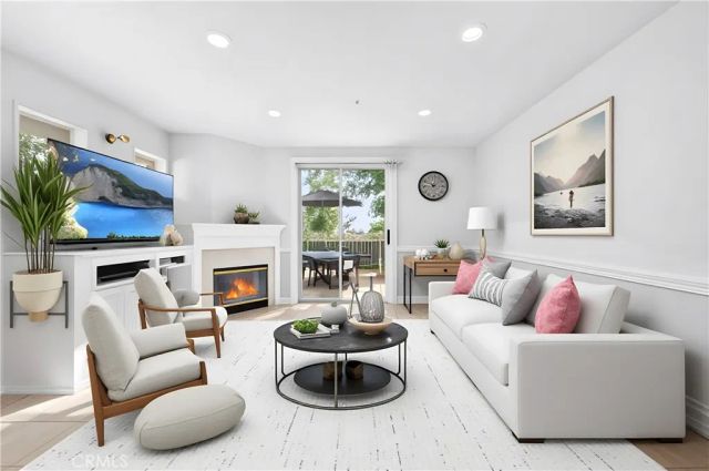 32 Carlsbad, Aliso Viejo, CA 92656