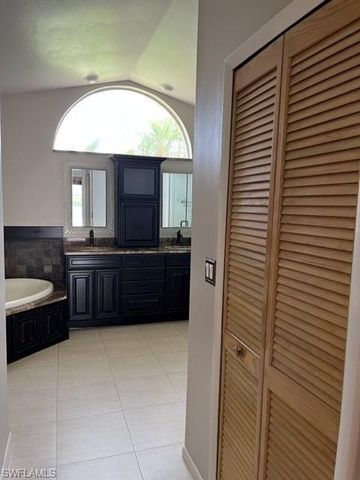 1312 SE 2nd TER, Cape Coral, FL 33990