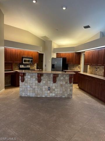 1312 SE 2nd TER, Cape Coral, FL 33990