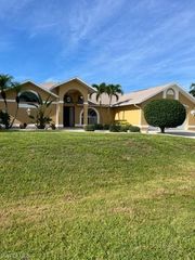 1312 SE 2nd TER, Cape Coral, FL 33990