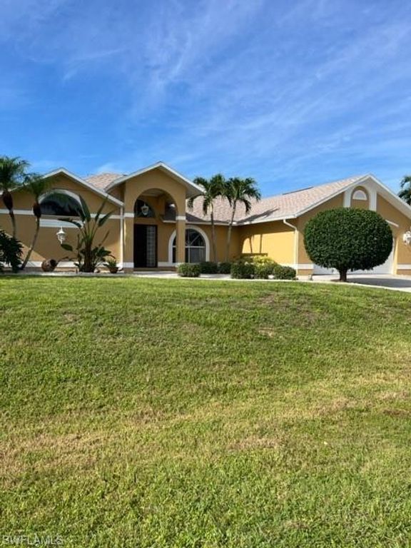 1312 SE 2nd TER, Cape Coral, FL 33990