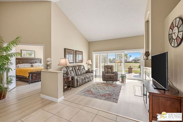 41360 Kansas Street, Palm Desert, CA 92211