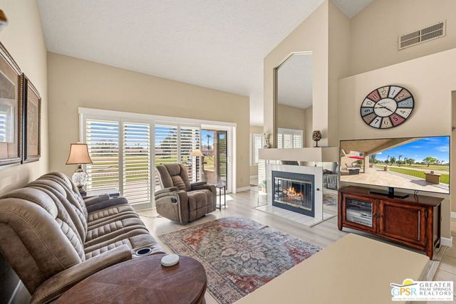 41360 Kansas Street, Palm Desert, CA 92211