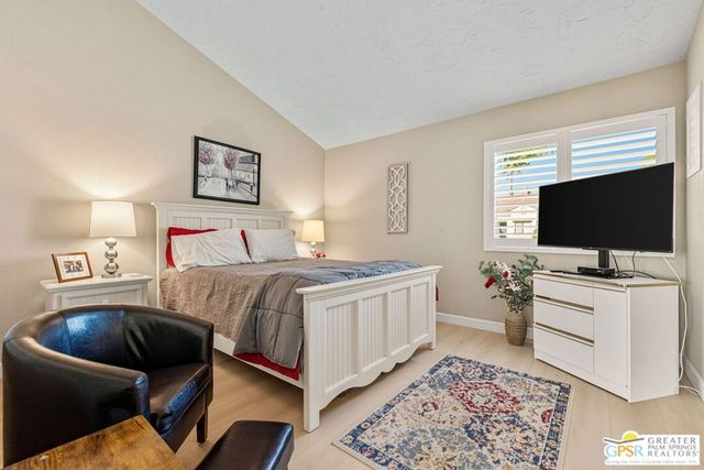 41360 Kansas Street, Palm Desert, CA 92211