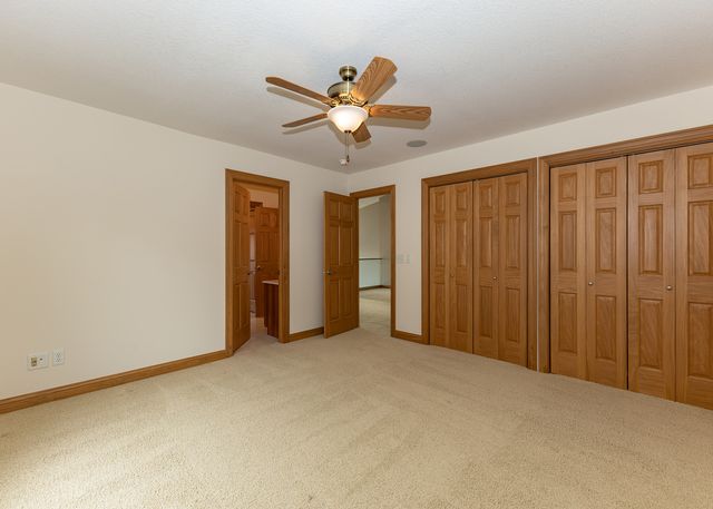 17 Villa Drive, Hampton, IL 61256