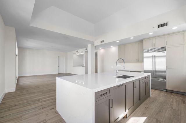 178 Lake Drive 4101, Palm Beach Shores, FL 33404