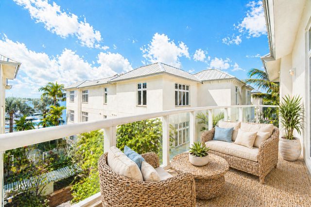 178 Lake Drive 4101, Palm Beach Shores, FL 33404