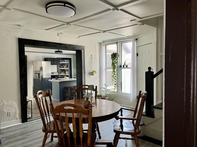 705 W NORTH WATER STREET, New London, WI 54981