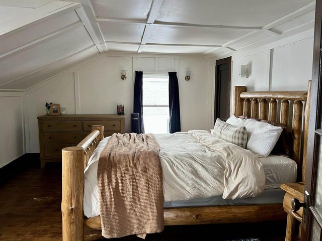 705 W NORTH WATER STREET, New London, WI 54981