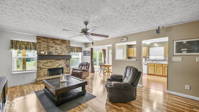 1382 Fall Ridge Drive, Brownsburg, IN 46112