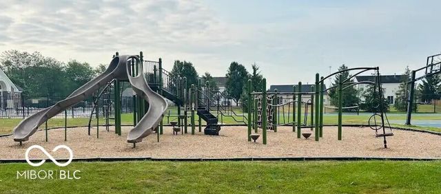 1382 Fall Ridge Drive, Brownsburg, IN 46112