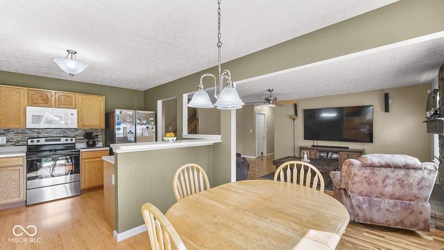 1382 Fall Ridge Drive, Brownsburg, IN 46112