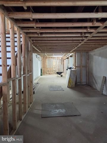 1129 W BALTIMORE ST, Baltimore, MD 21223