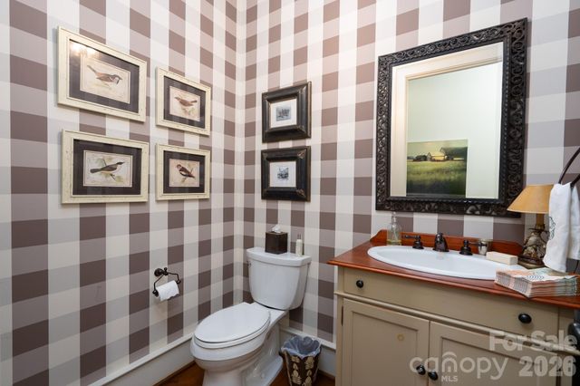 2375 Southpoint Lane, New London, NC 28127