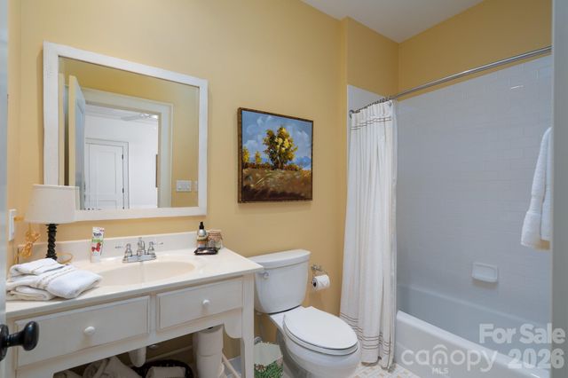 2375 Southpoint Lane, New London, NC 28127