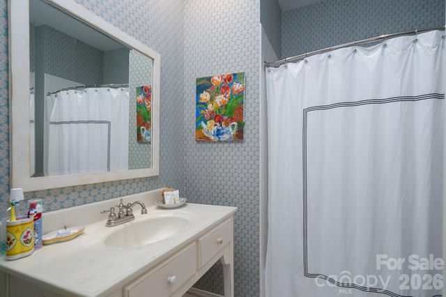2375 Southpoint Lane, New London, NC 28127