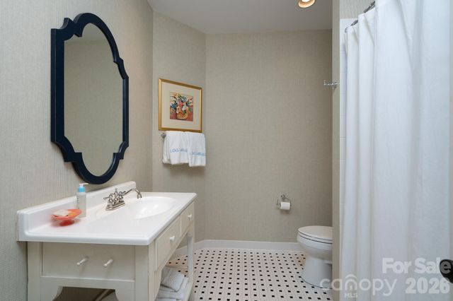 2375 Southpoint Lane, New London, NC 28127