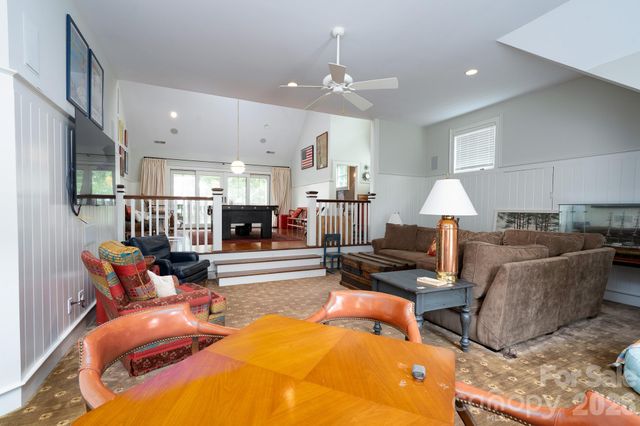 2375 Southpoint Lane, New London, NC 28127