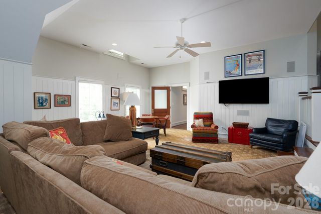 2375 Southpoint Lane, New London, NC 28127