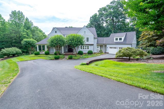 2375 Southpoint Lane, New London, NC 28127