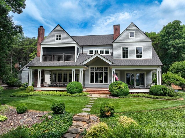2375 Southpoint Lane, New London, NC 28127