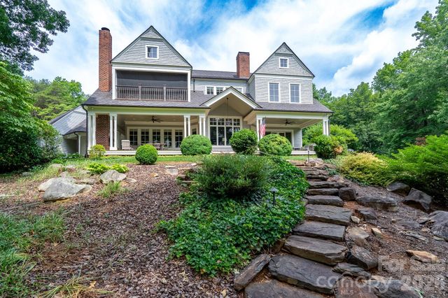 2375 Southpoint Lane, New London, NC 28127