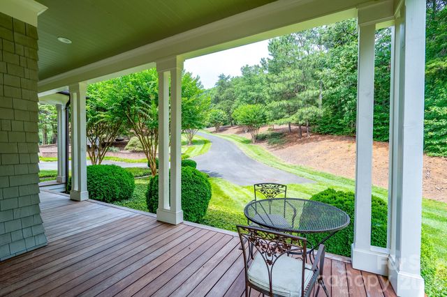 2375 Southpoint Lane, New London, NC 28127