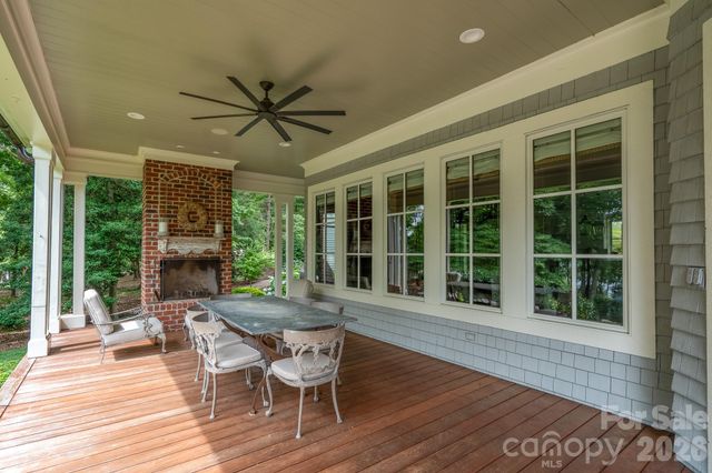 2375 Southpoint Lane, New London, NC 28127