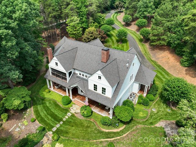 2375 Southpoint Lane, New London, NC 28127