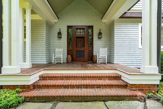 2375 Southpoint Lane, New London, NC 28127