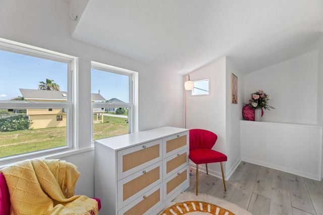 4021 Las Palmas Street, Galveston, TX 77554