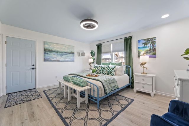 4021 Las Palmas Street, Galveston, TX 77554